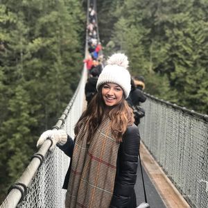 Meet your Posher, Lauren